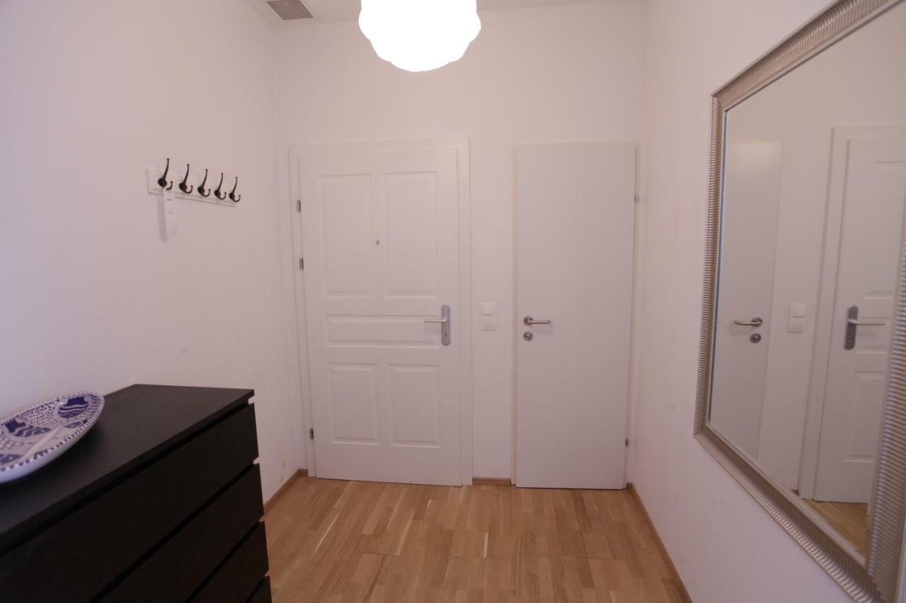 Casa Nostra - Ruhige Stadtwohnung Mit Balkon Βιέννη Εξωτερικό φωτογραφία